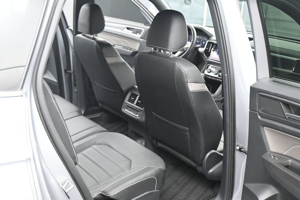Used 2023 Volkswagen Atlas Cross Sport SEL Premium R-Line AWD/4WD image 42