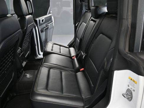 Certified 2025 Ford Bronco Badlands AWD/4WD image 18
