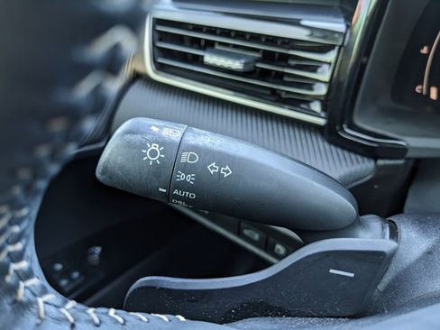 Used 2025 Toyota Camry SE image 47