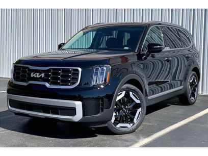 Used 2024 Kia Telluride S w/ S Sunroof Package