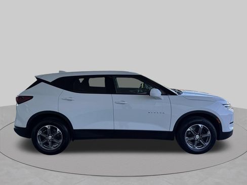Used 2023 Chevrolet Blazer LT FWD image 7
