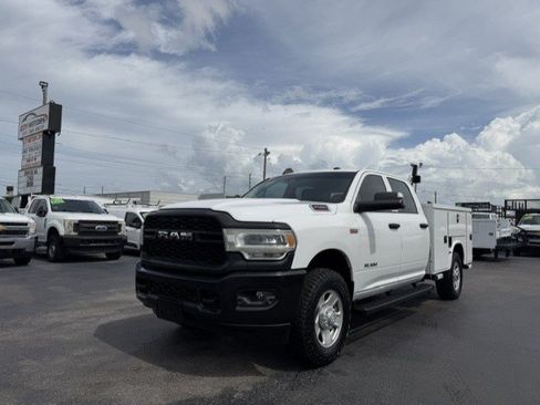 Used 2019 RAM 2500 Tradesman w/ Safety Group AWD/4WD image 2