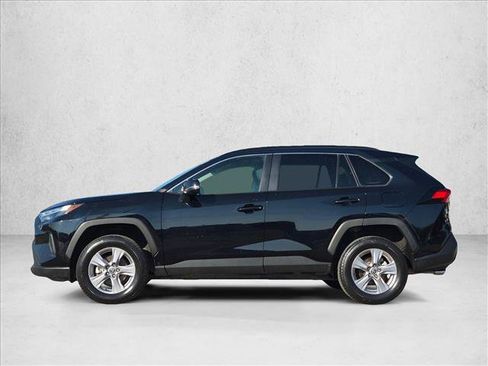 Used 2025 Toyota RAV4 XLE FWD image 9