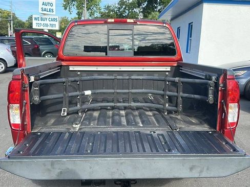Used 2015 Nissan Frontier SV w/ SV Value Truck Package RWD image 2