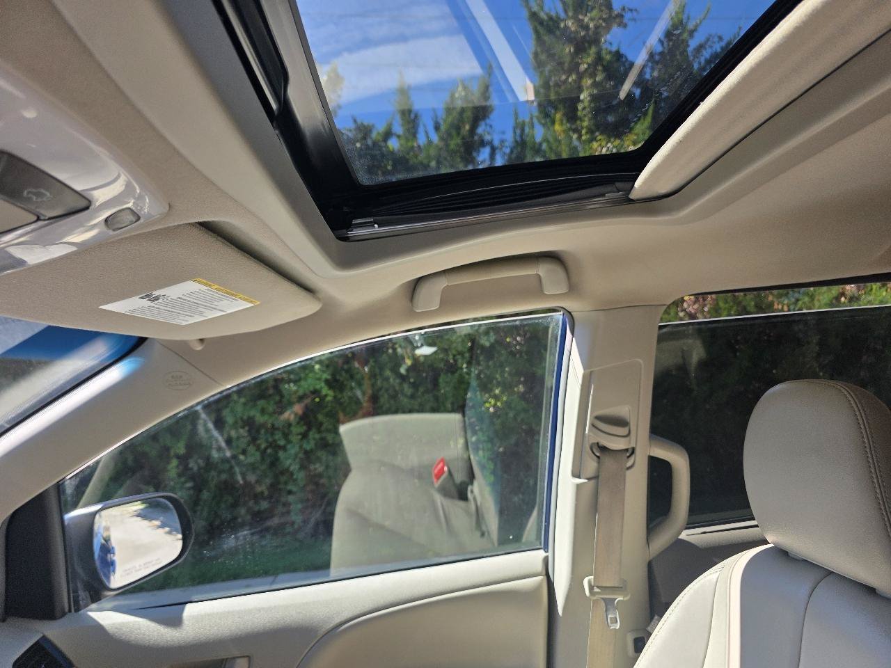 Used 2012 Toyota Sienna XLE FWD image 20