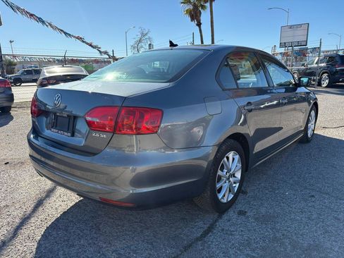 Used 2012 Volkswagen Jetta SE image 5