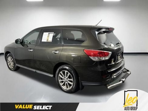 Used 2015 Nissan Pathfinder S AWD/4WD image 4