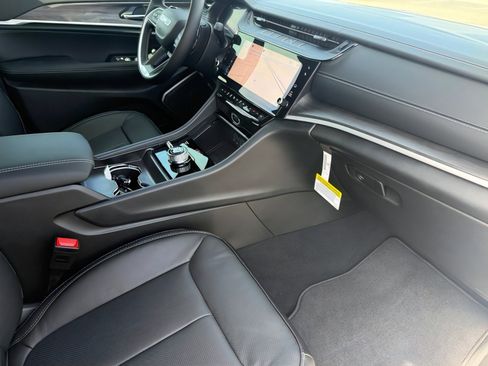 New 2026 Jeep Grand Cherokee Limited Reserve image 11