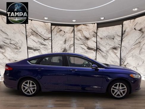 Used 2016 Ford Fusion SE FWD image 3