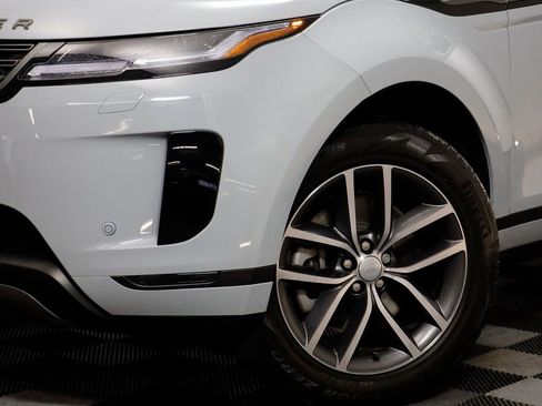 Used 2026 Land Rover Range Rover Evoque S image 2