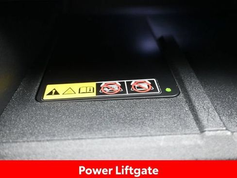 Used 2026 Toyota RAV4 XSE w/ Panoramic Sun Roof Package AWD/4WD image 17