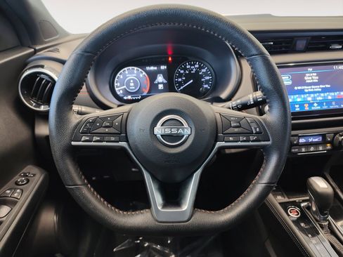 Used 2023 Nissan Kicks SR w/ SR Premium Package image 15