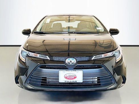 New 2025 Toyota Corolla LE FWD image 2