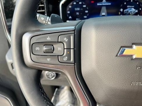 Used 2025 Chevrolet Silverado 1500 High Country w/ High Country Premium Package AWD/4WD image 30