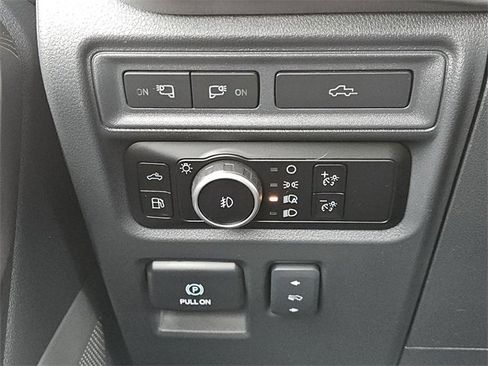 Certified 2023 Ford F150 Lariat w/ Equipment Group 502A High image 21