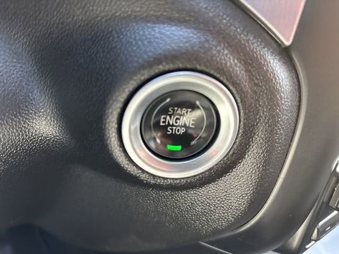 Used 2019 GMC Sierra 1500 SLE w/ SLE Value Package image 20