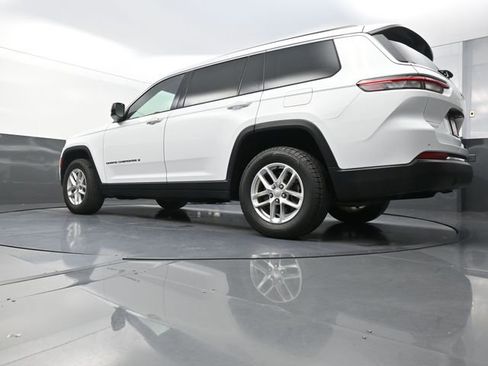 Used 2023 Jeep Grand Cherokee L Laredo RWD image 47