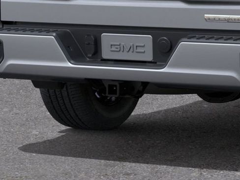 New 2026 GMC Sierra 1500 Elevation image 14