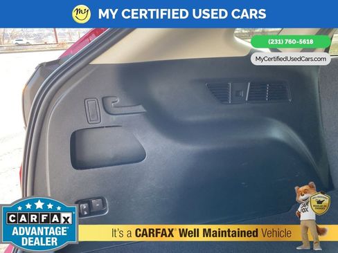 Used 2018 Ford Edge Titanium w/ Technology Package image 11