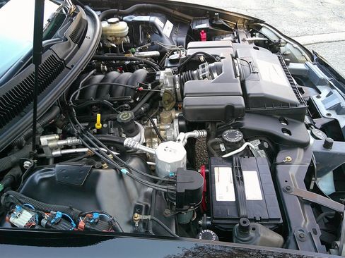 Used 2002 Chevrolet Camaro Z28 w/ SS Performance/Appearance Pkg image 43