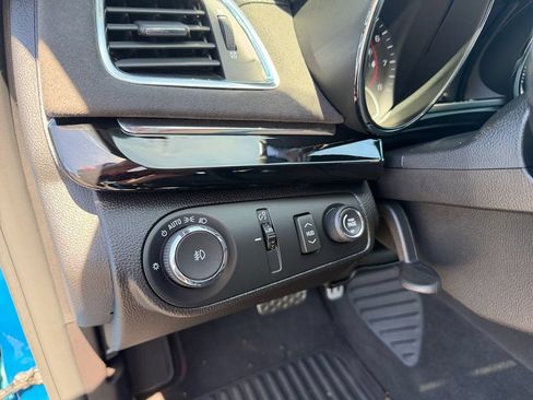 Used 2015 Chevrolet SS RWD image 19