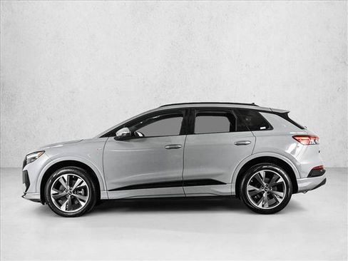 Used 2024 Audi Q4 e-tron Premium AWD/4WD image 9