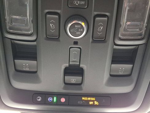 Used 2023 Chevrolet Suburban RST w/ Luxury Package image 31