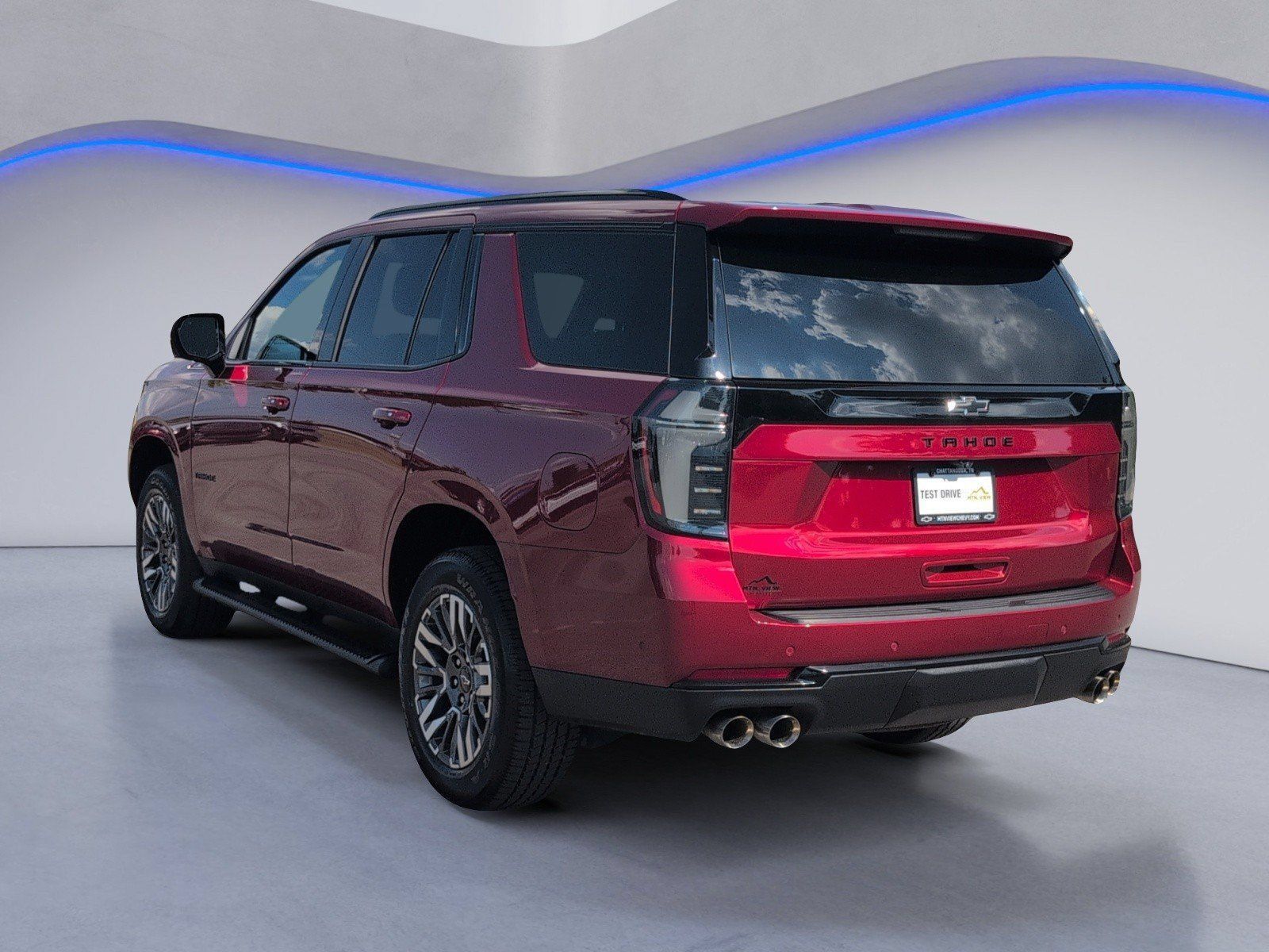 Used 2025 Chevrolet Tahoe Z71 w/ Comfort Package AWD/4WD image 9