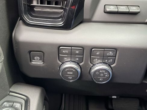 New 2026 GMC Sierra 2500 AT4 w/ AT4 Premium Plus Package image 18