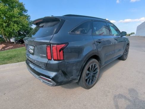 Used 2021 Kia Sorento SX AWD/4WD image 3