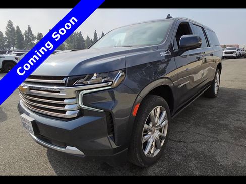 Used 2021 Chevrolet Suburban High Country image 1