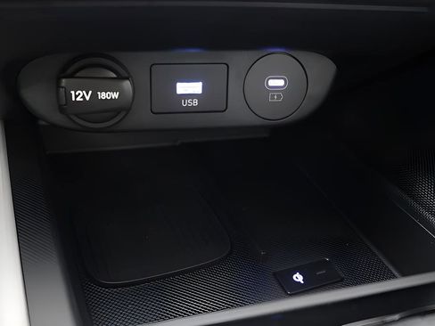 New 2025 Hyundai Elantra Limited FWD image 20
