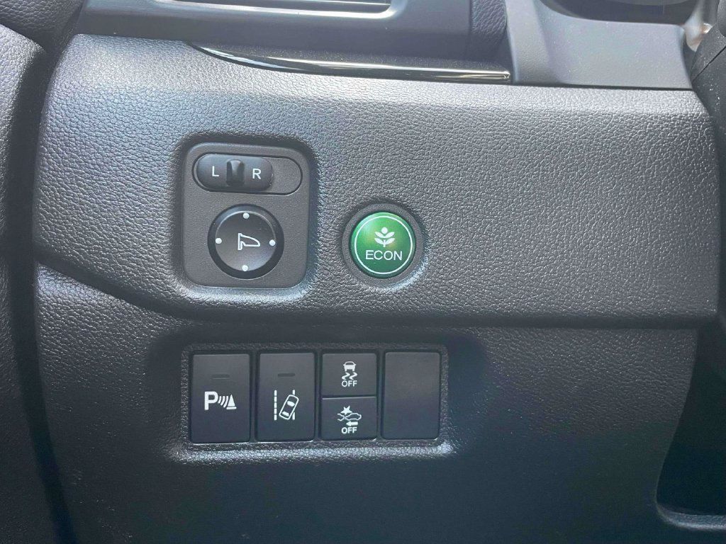 Used 2016 Honda Pilot Touring image 19