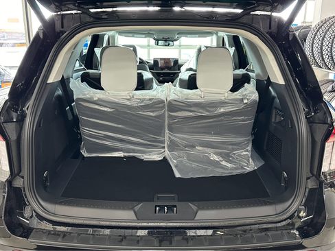 New 2026 Ford Explorer Platinum w/ LUX Leather Package image 16