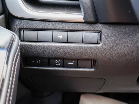 Certified 2026 Nissan Rogue SV FWD image 17