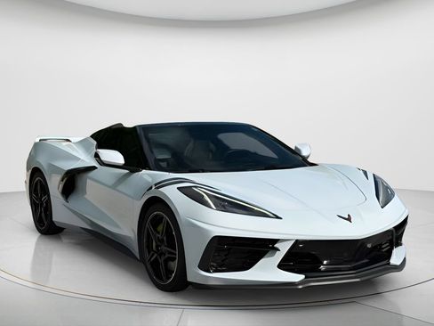 Used 2021 Chevrolet Corvette Stingray Preferred Conv w/ Z51 Performance Package RWD image 3