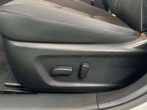 Used 2025 Nissan Altima 2.5 SV image 14