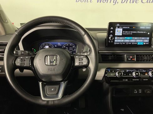 Used 2023 Honda Pilot Elite image 16