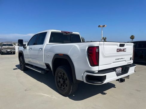 Used 2024 GMC Sierra 3500 Denali w/ Denali Reserve Package AWD/4WD image 4