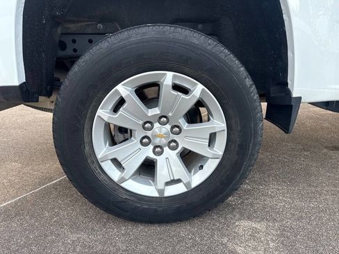 Used 2022 Chevrolet Colorado LT w/ Fleet Safety Package RWD image 39