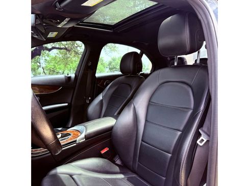 Used 2018 Mercedes-Benz C 300 Sedan image 27