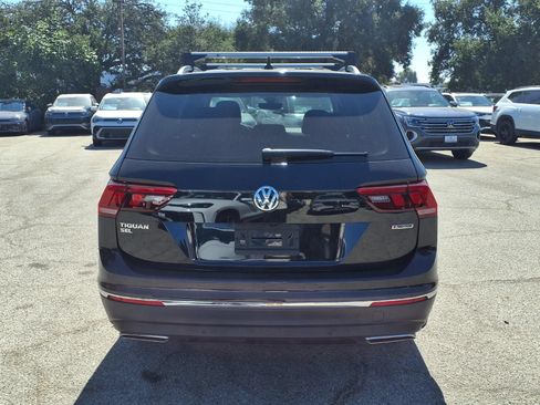 Used 2019 Volkswagen Tiguan SEL Premium AWD/4WD image 6