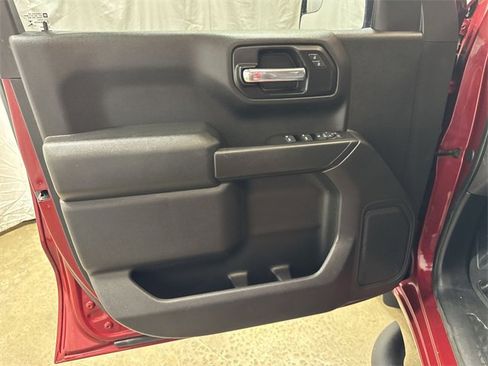 Used 2019 Chevrolet Silverado 1500 Custom w/ Custom Value Package image 20