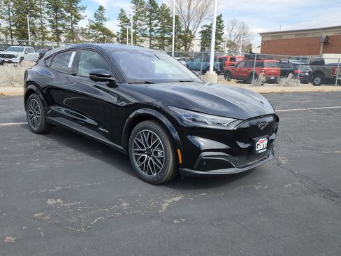 New 2026 Ford Mustang Mach-E Premium image 20