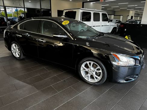 Used 2014 Nissan Maxima 3.5 SV w/ Premium Package FWD image 6