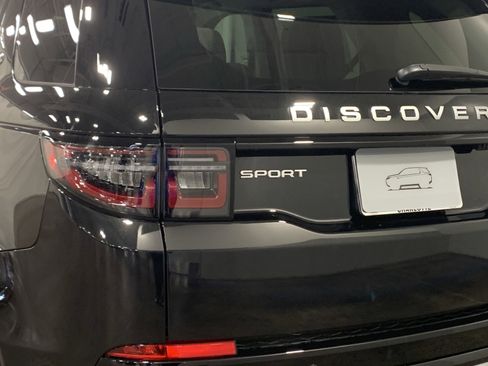 New 2025 Land Rover Discovery Sport S image 17