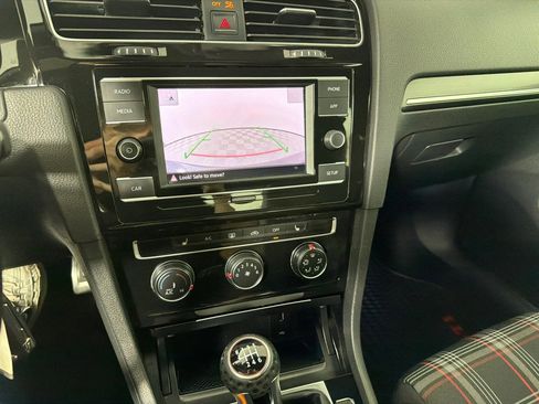 Used 2018 Volkswagen GTI S FWD image 15