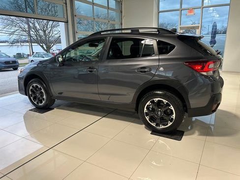 Used 2023 Subaru Crosstrek 2.0i Premium image 11