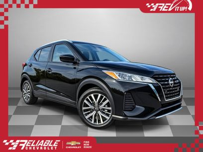 Used 2023 Nissan Kicks SV
