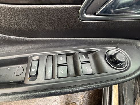 Used 2015 Buick Encore Leather AWD/4WD image 27